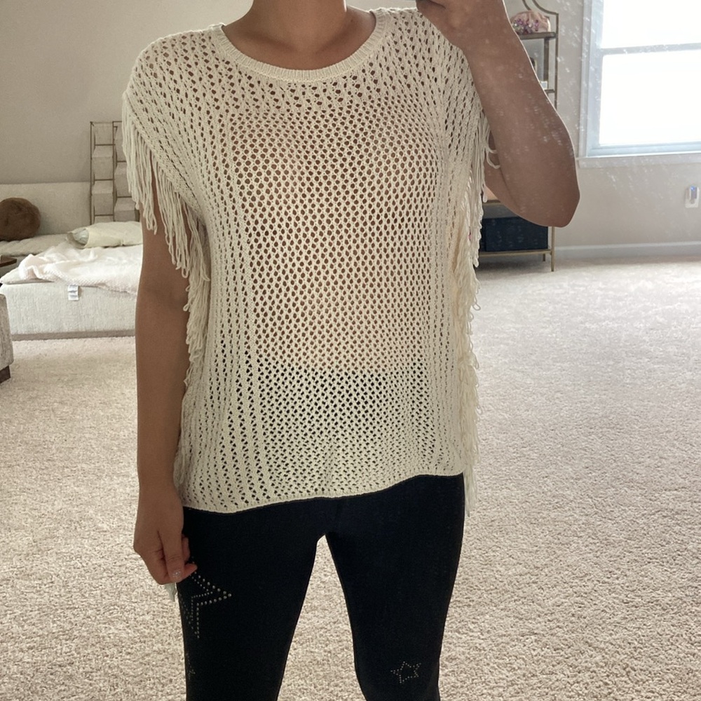 Massimo knit fringe top. Xs